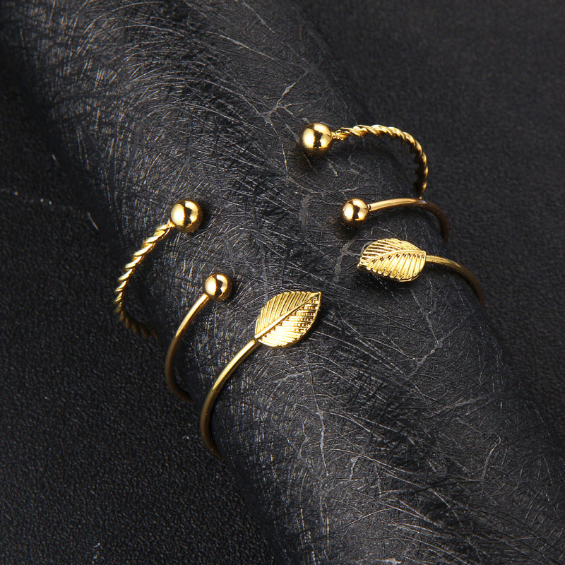 woman bracelet
