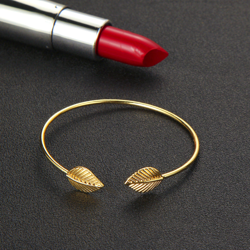 woman bracelet